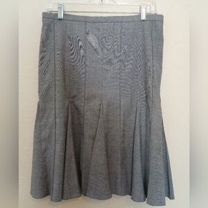 BCBG MAX AZRIA Gray Trumpet Pleated Skirt Red Pink Dots Size 4